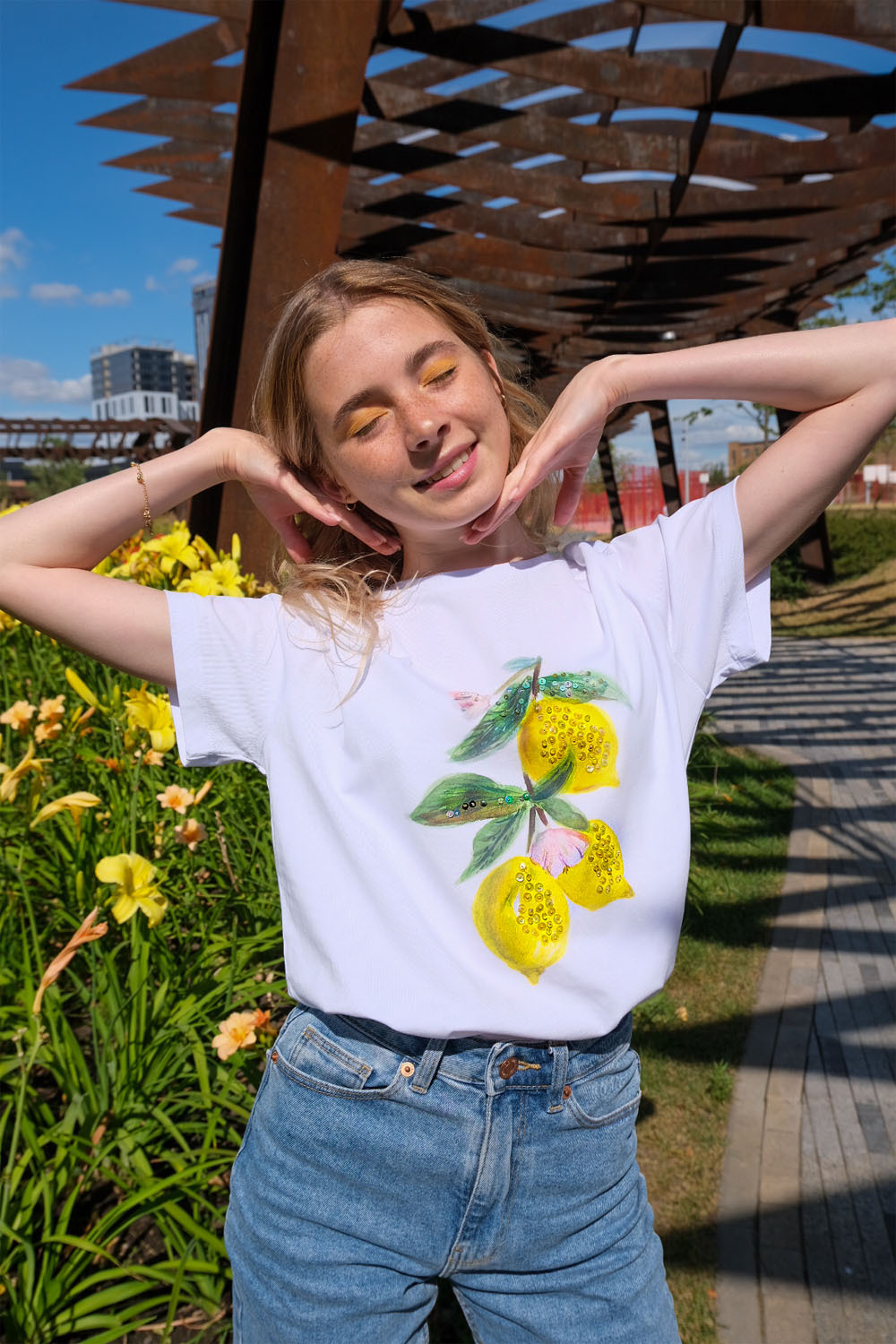 Футболка лимоны