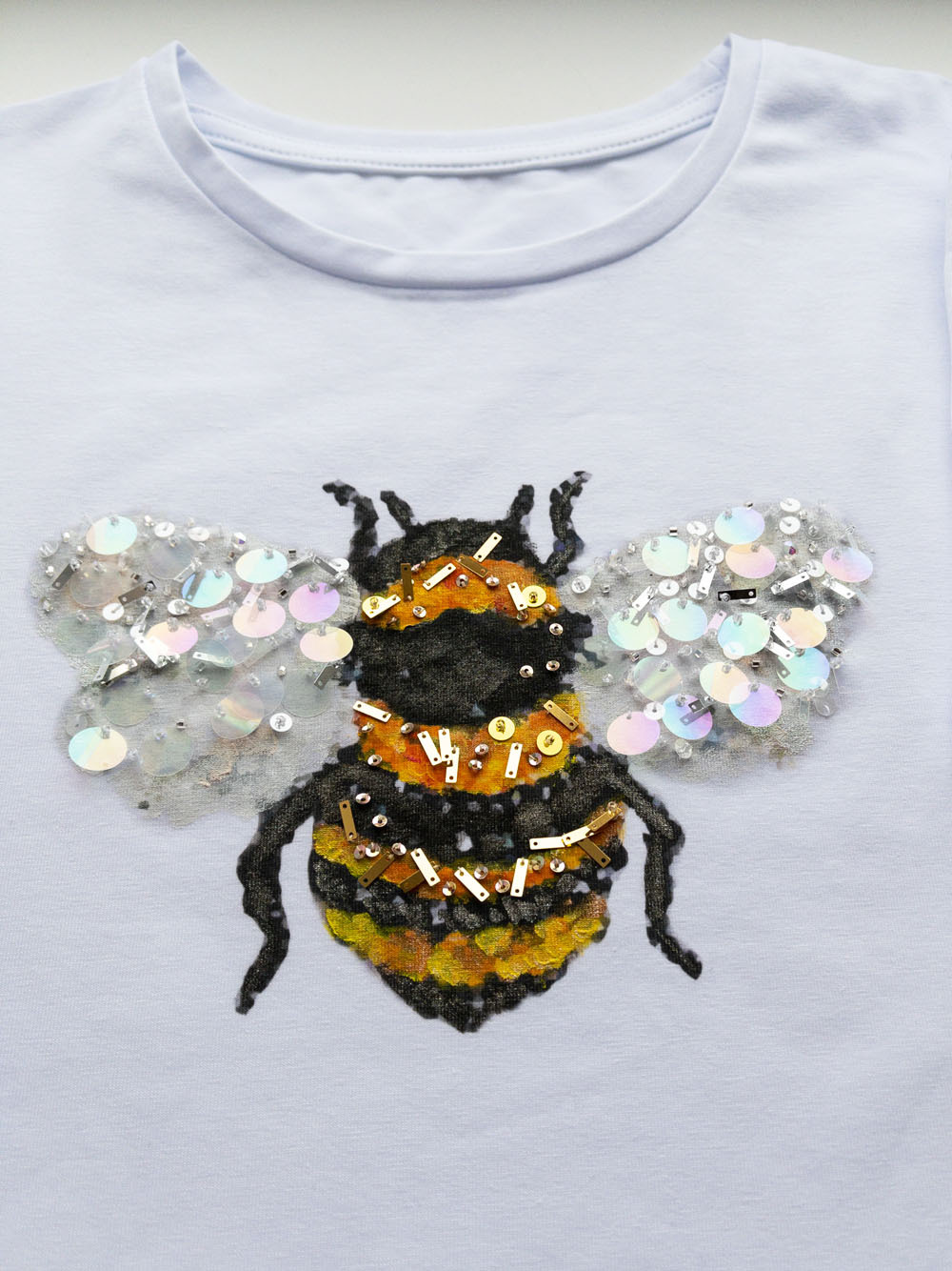 Футболка шмель