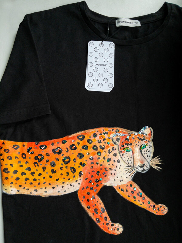 Футболка гепард на черной футболке