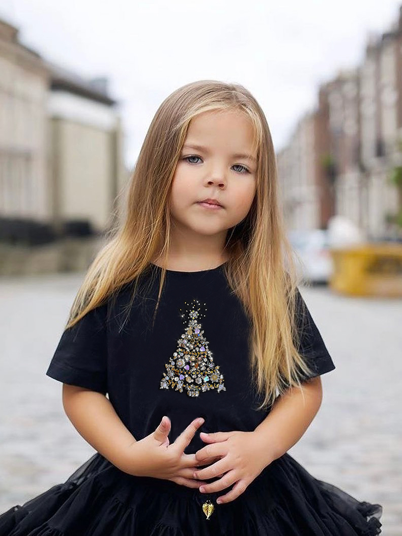 Футболка с елочкой детская