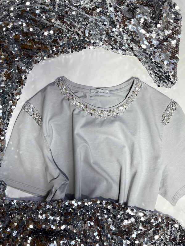 Футболка в стиле CHANEL пепельная