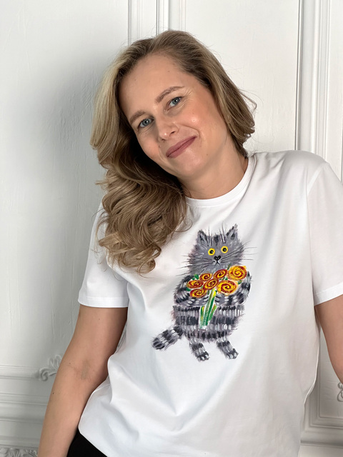 Футболка кот с букетом