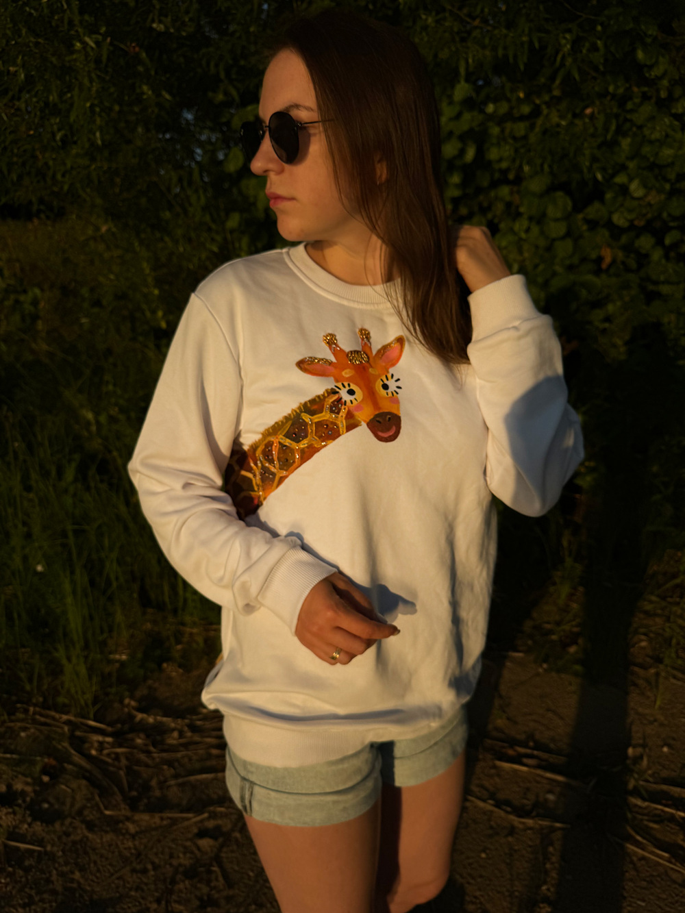 Свитшот с жирафом