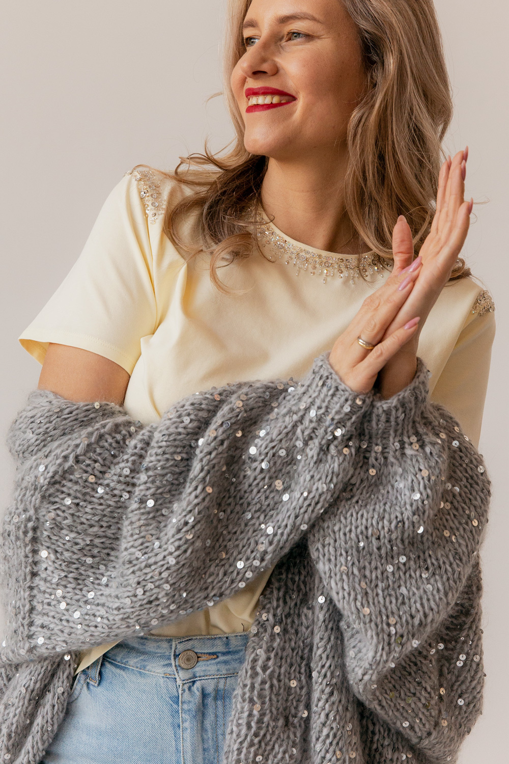 Футболка в стиле CHANEL сливочный