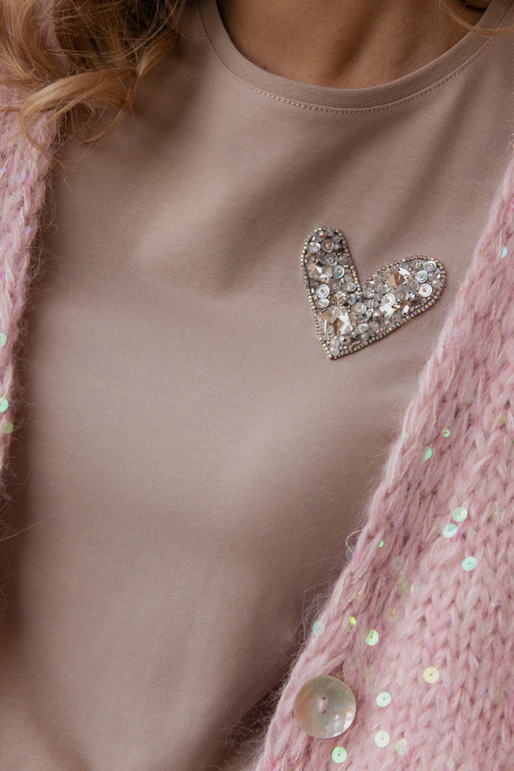 Футболка бежевая с сердцем