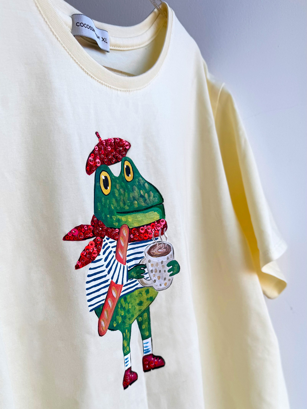 Футболка сливочная с жабёнком