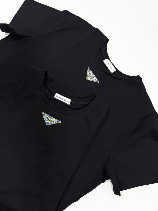 Футболка кристальный треугольник