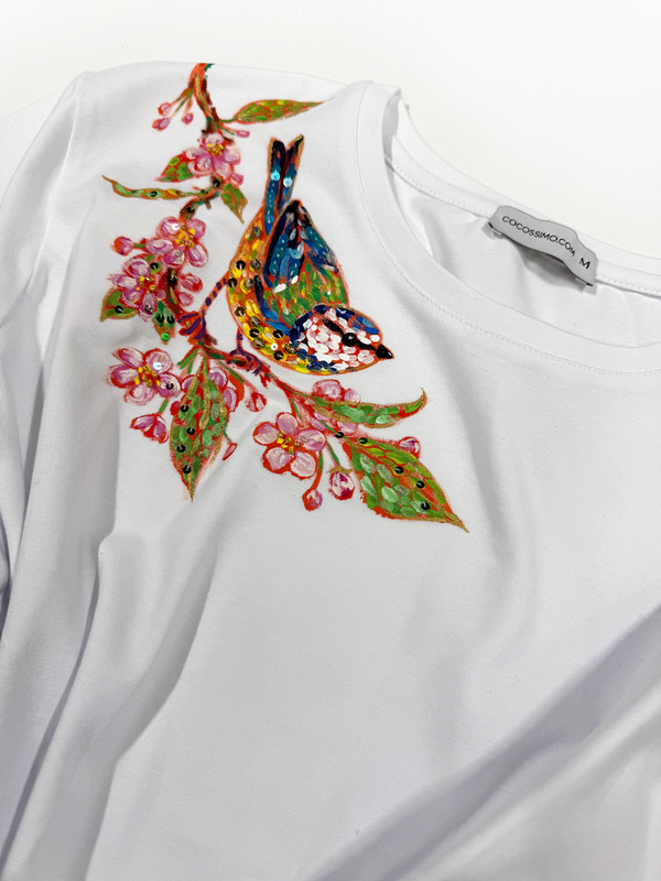 Футболка с птичкой