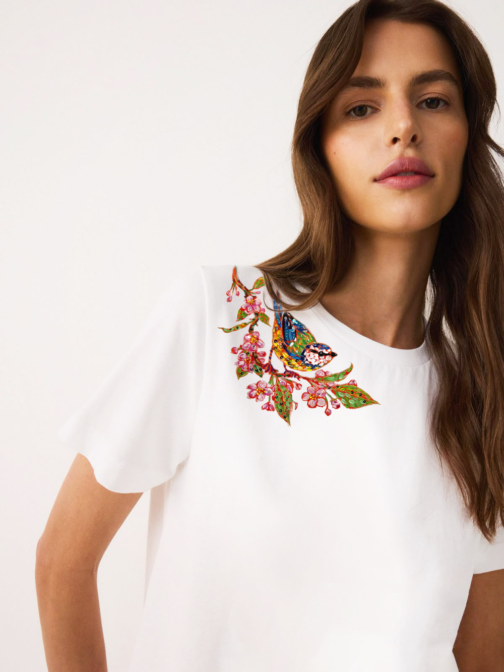 Футболка с птичкой