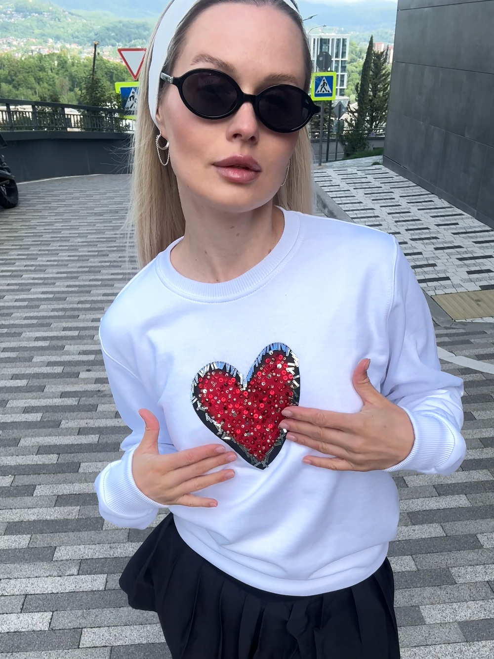 Свитшот с сердцем