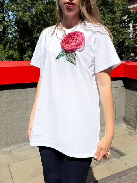 Футболка с пионом белая