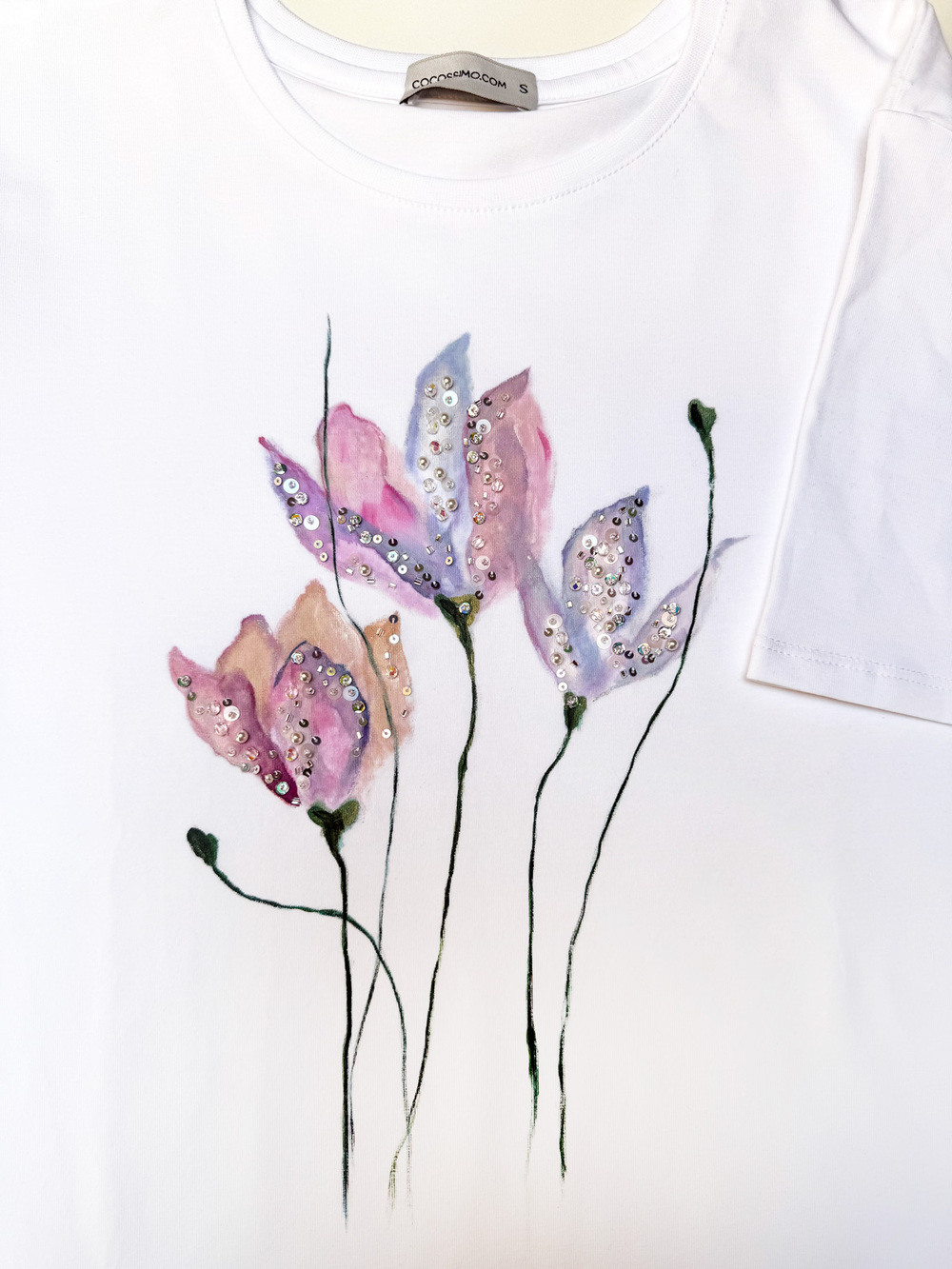 Футболка с крокусами