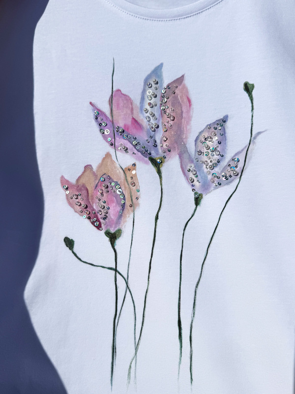 Футболка с крокусами