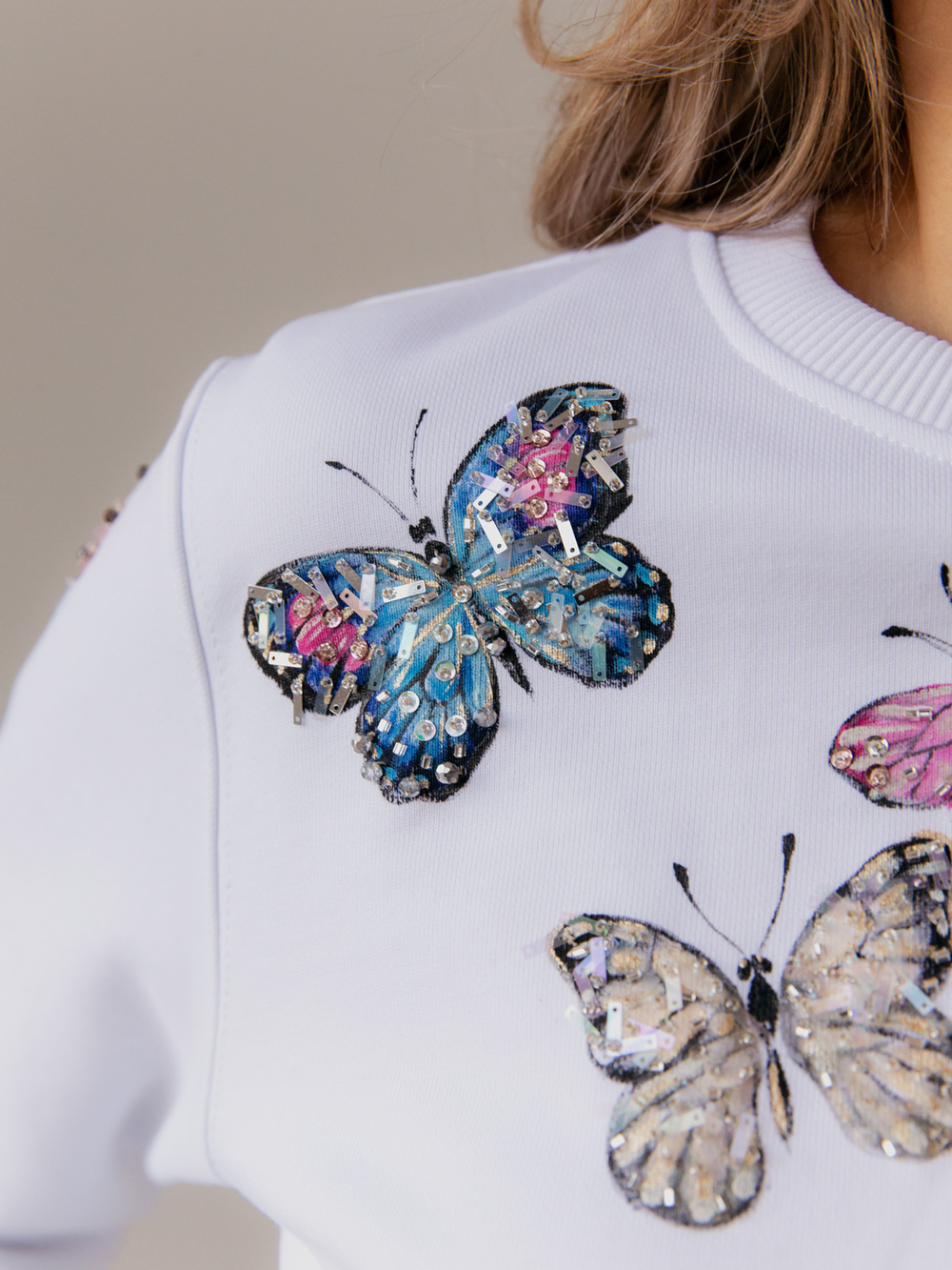 Свитшот с бабочками