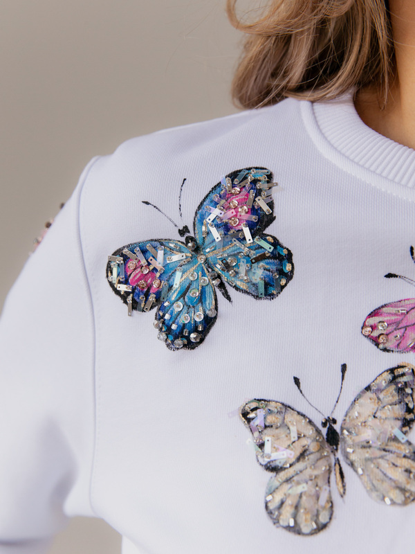 Свитшот с бабочками