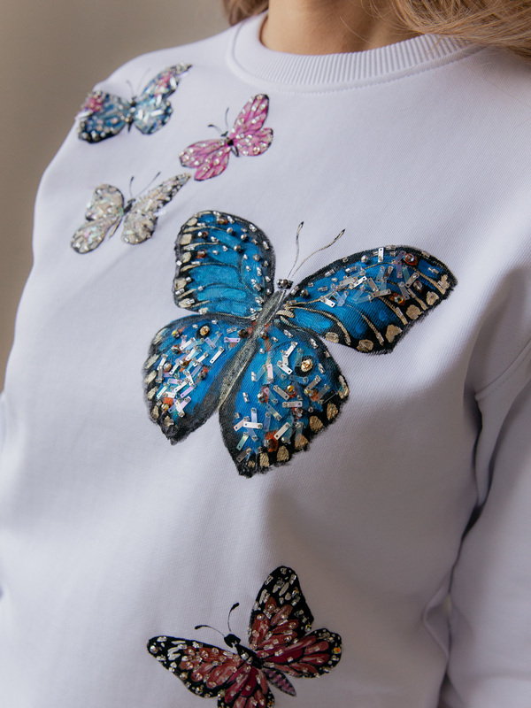 Свитшот с бабочками