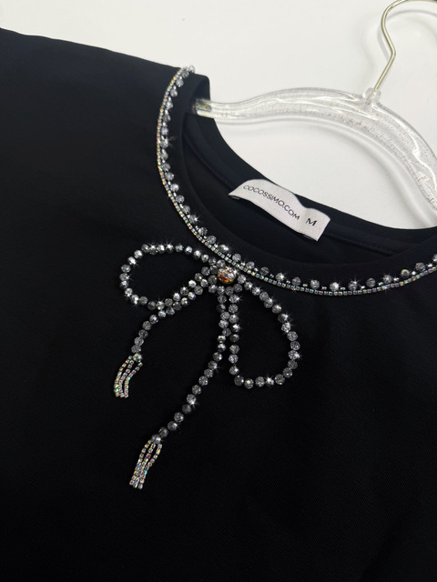 Футболка с бантиком черная