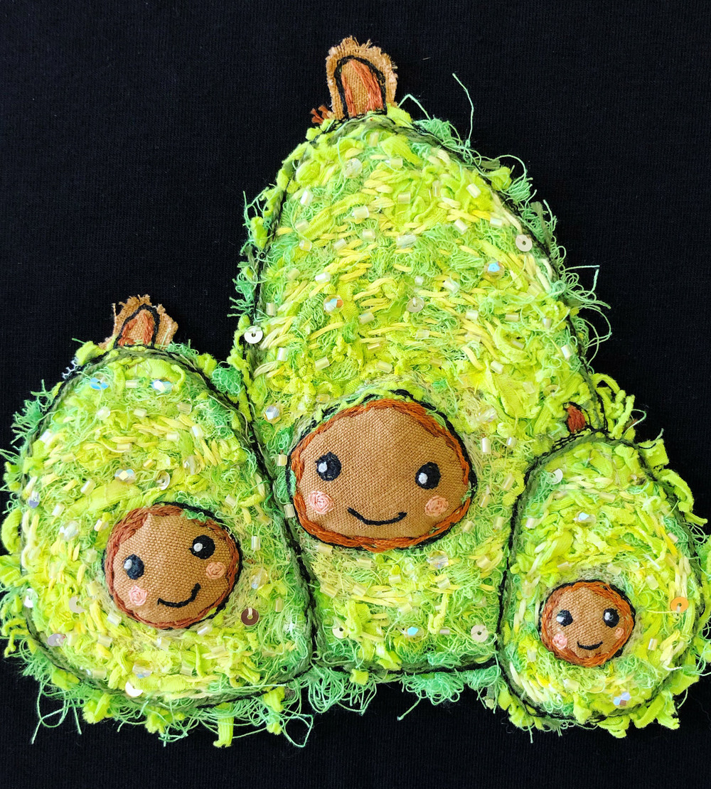 Футболка с авокадо черная