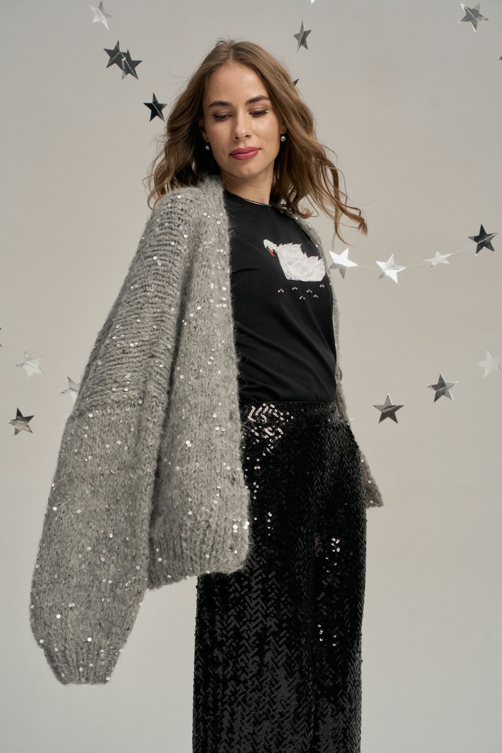 Лебедь на черном