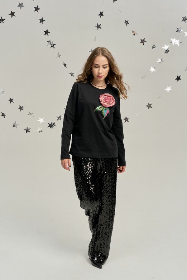 Лонгслив черный с пионом