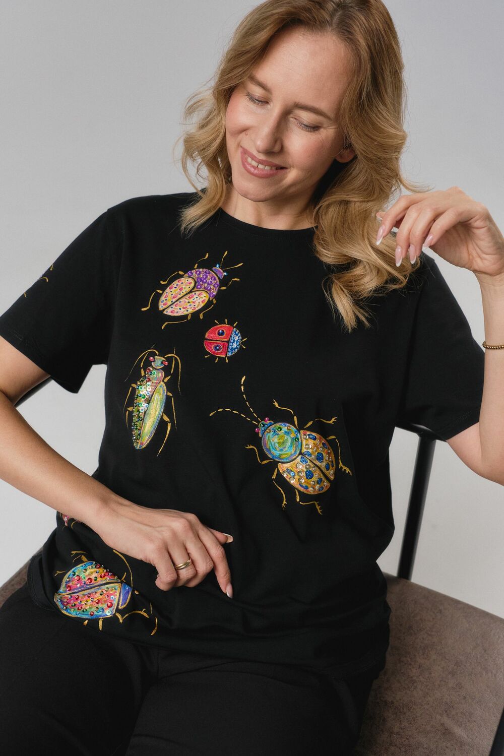 Футболка жуки яркие