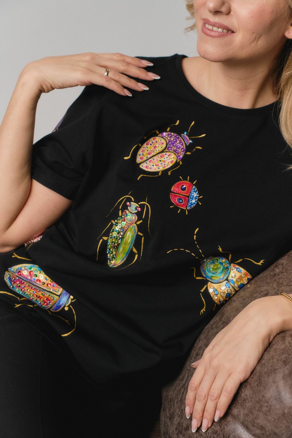 Футболка жуки яркие