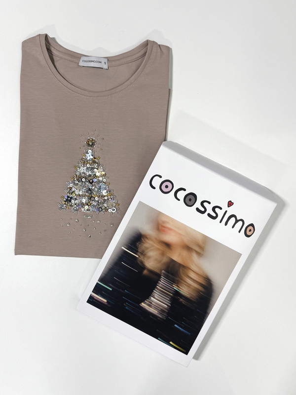 Футболка с елочкой какао