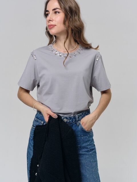 Футболка в стиле CHANEL пепельная