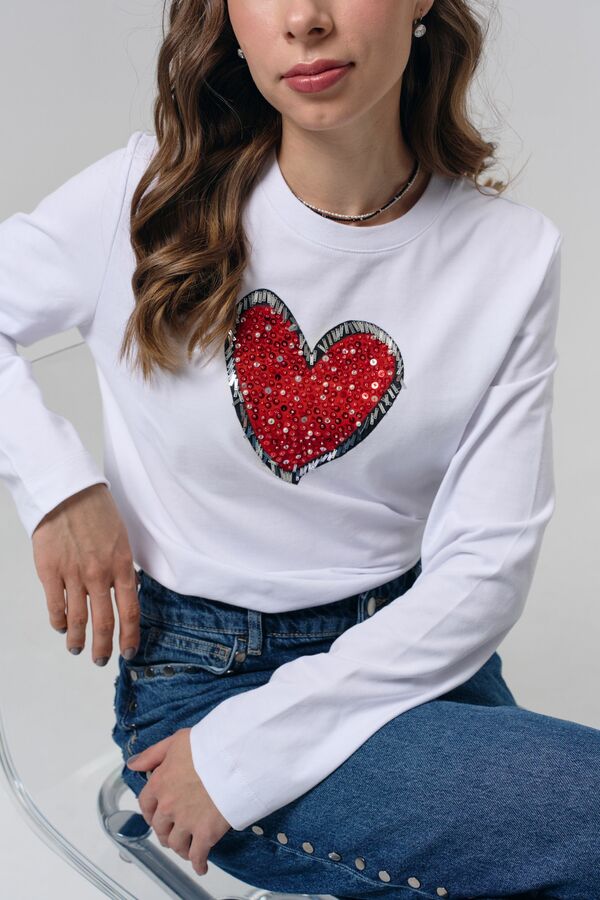 Лонгслив с сердцем