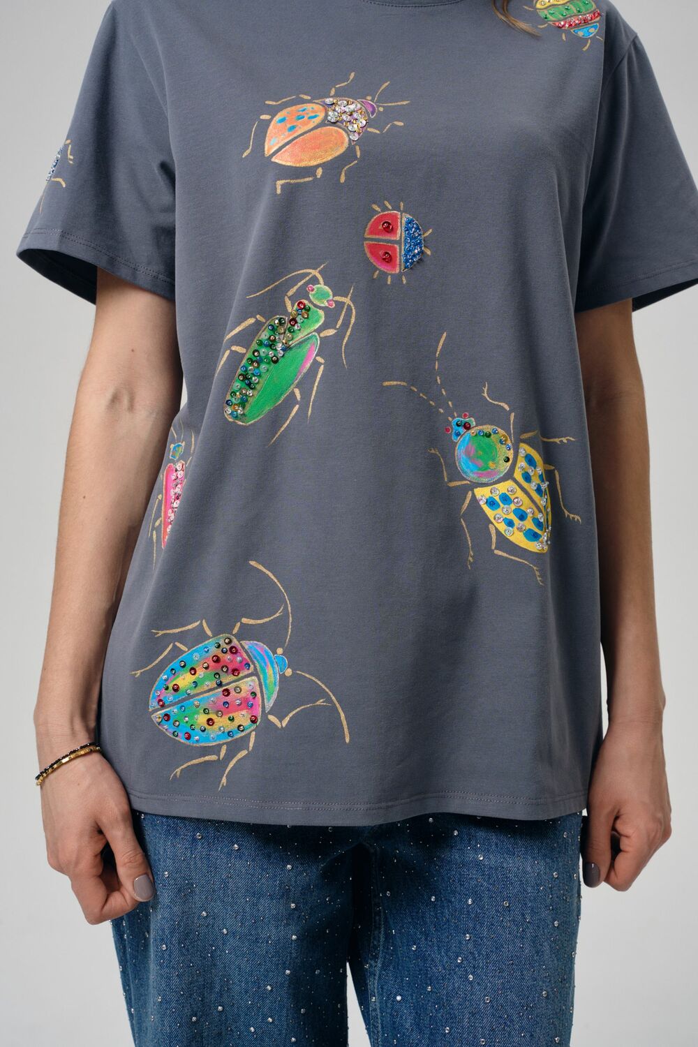 Яркие жуки графит