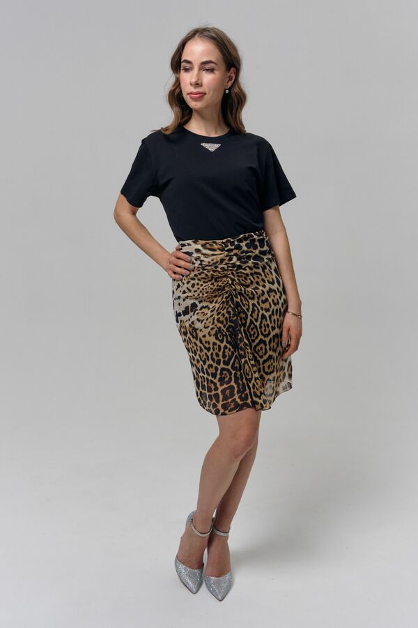 Футболка с кристальной вышивкой в стиле Prada