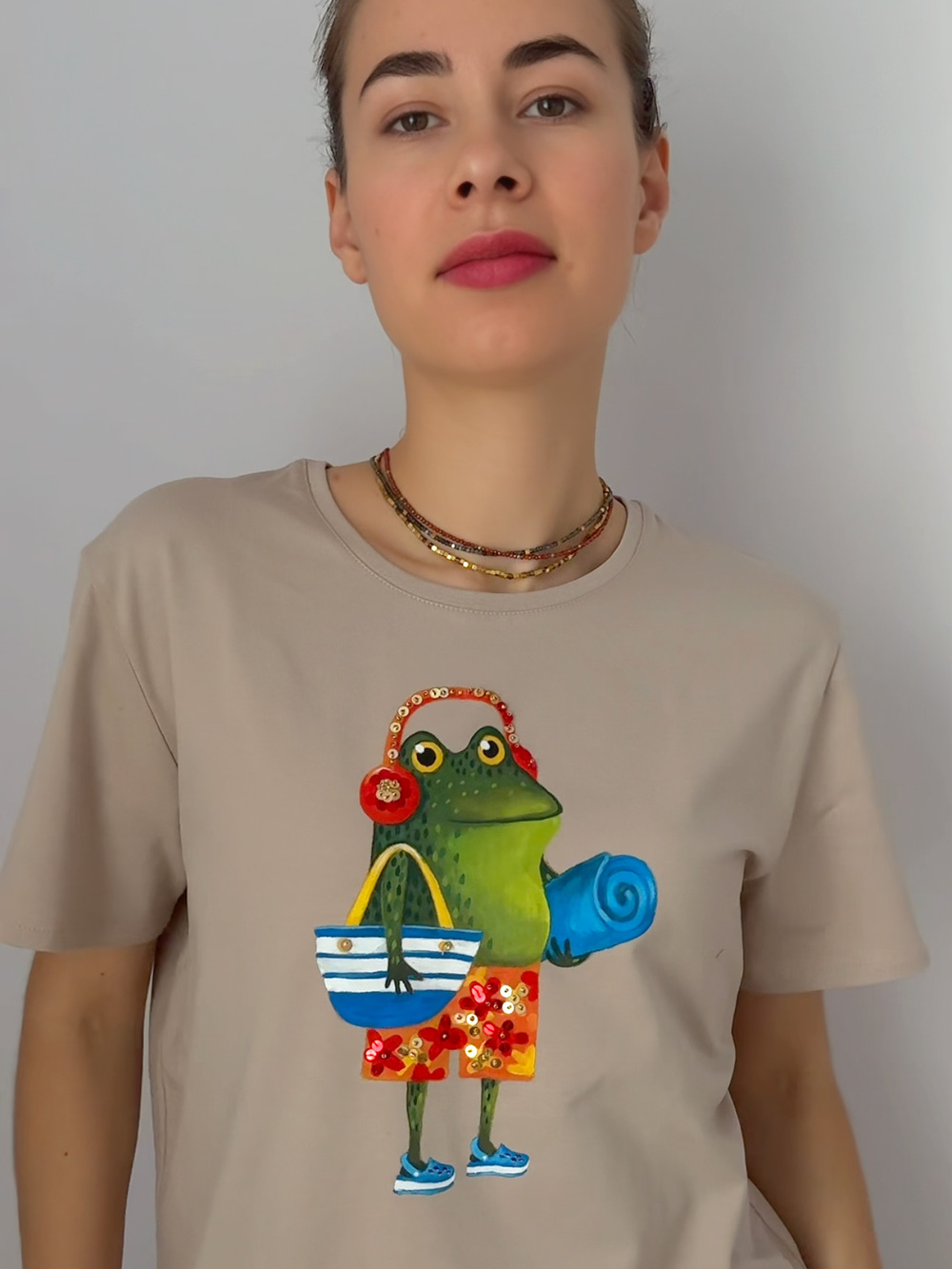 Футболка бежевая Пляжный жабёнок