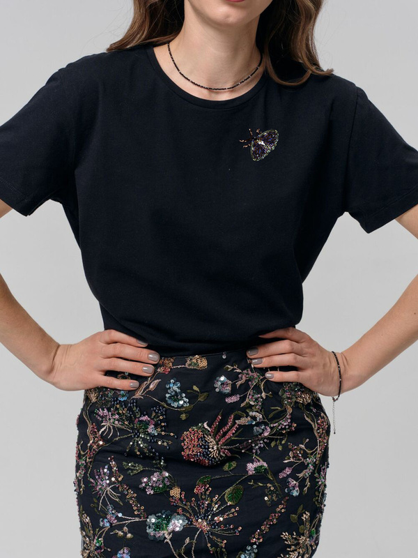Футболка с кутюрным мотыльком