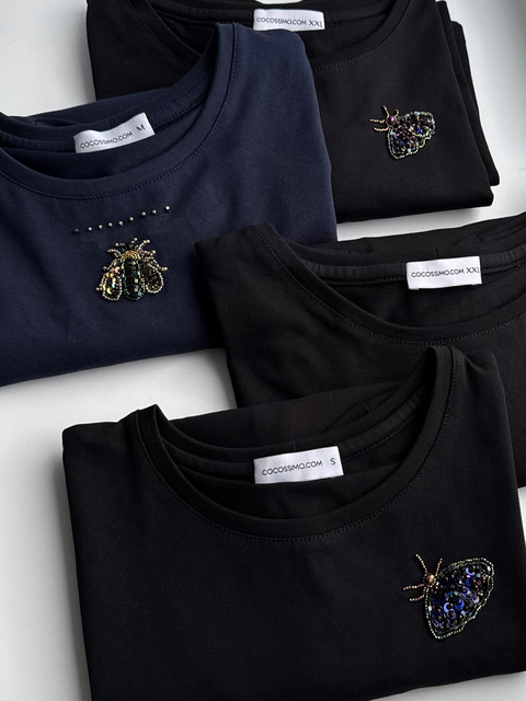 Футболка с кутюрным мотыльком