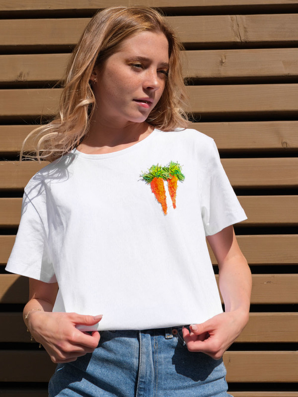 Футболка морковки